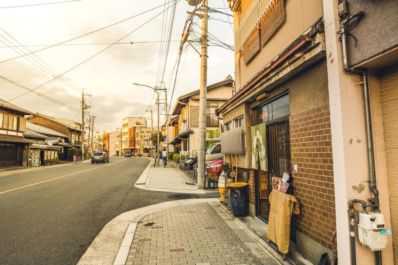 Nostalgic Guesthouse For 1 To 3 Females Or A Group Of 4 People Or More Kyoto Luaran gambar